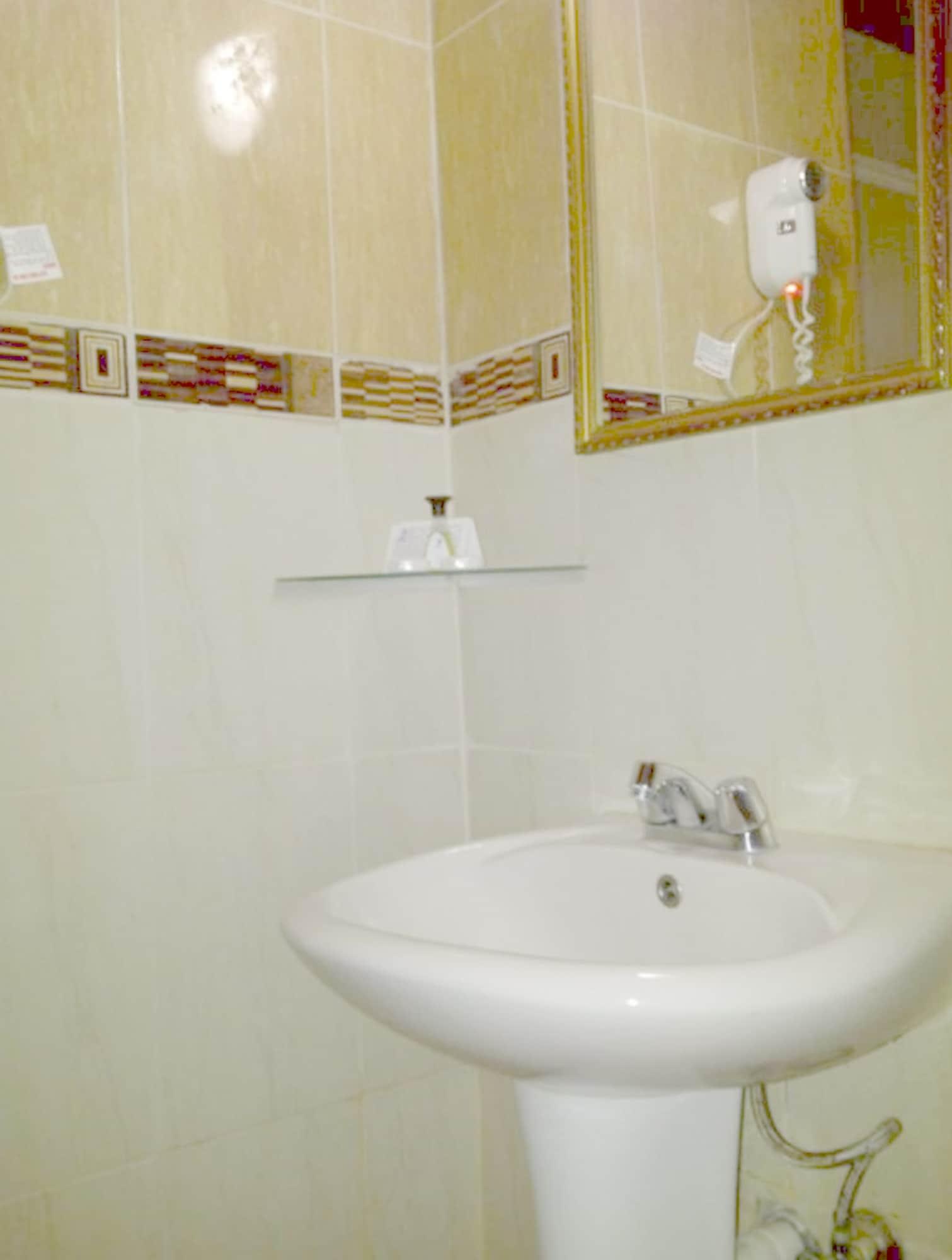Hotel Bahia Suites Панама Сити Екстериор снимка