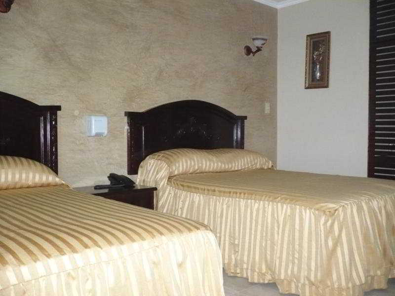 Hotel Bahia Suites Панама Сити Екстериор снимка