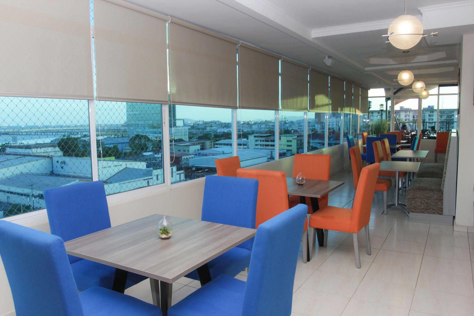 Hotel Bahia Suites Панама Сити Екстериор снимка