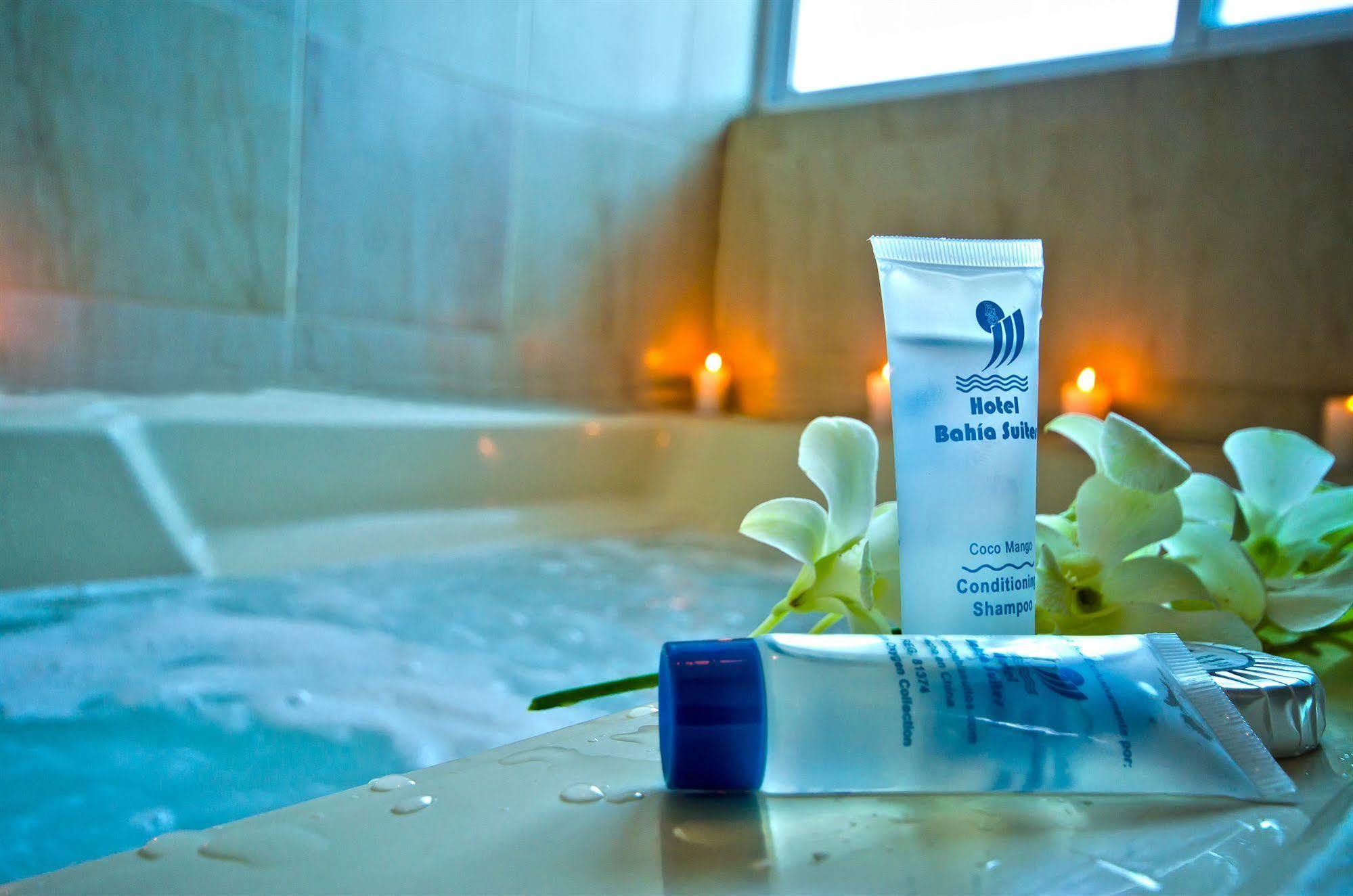 Hotel Bahia Suites Панама Сити Екстериор снимка