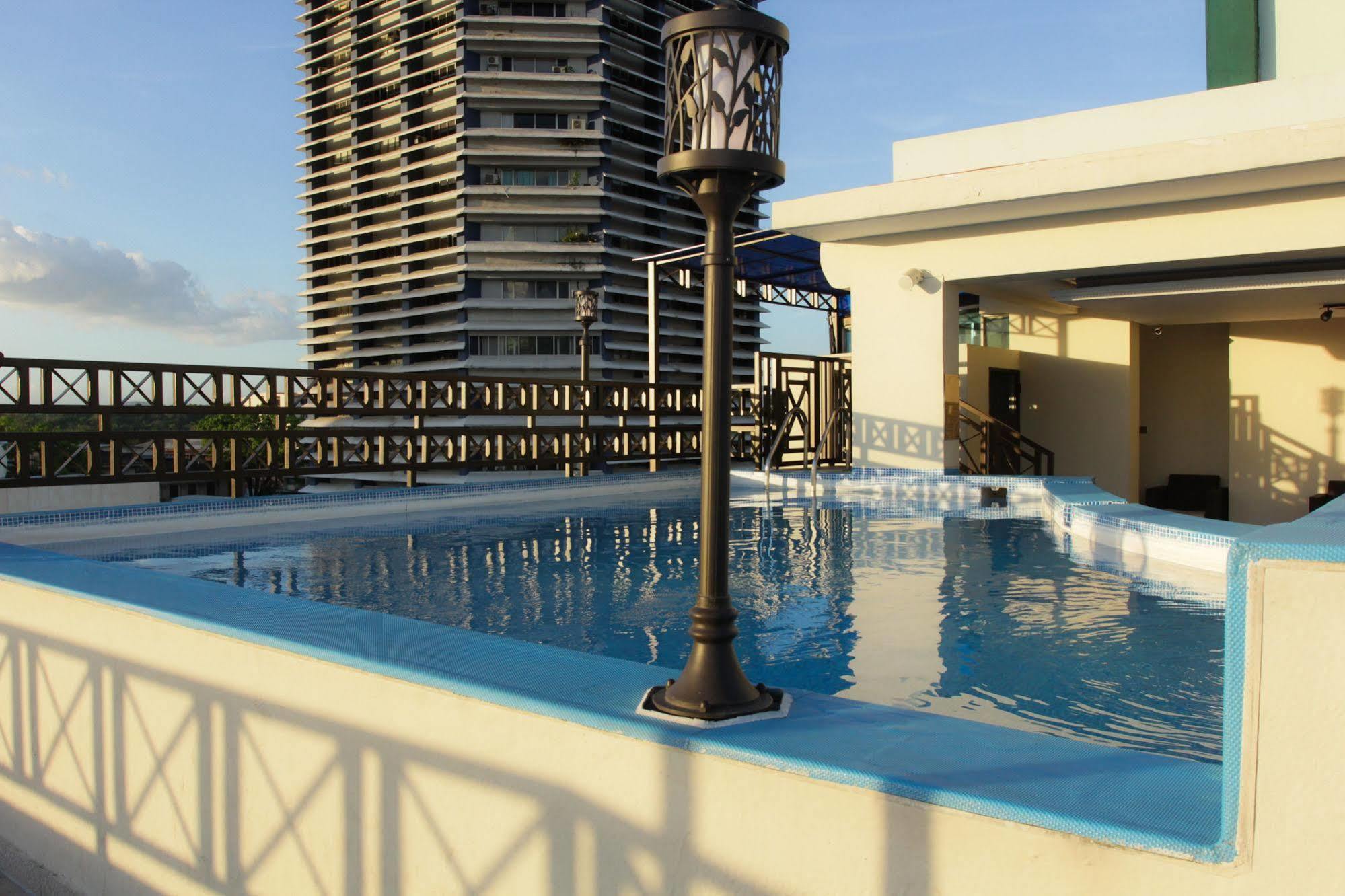 Hotel Bahia Suites Панама Сити Екстериор снимка